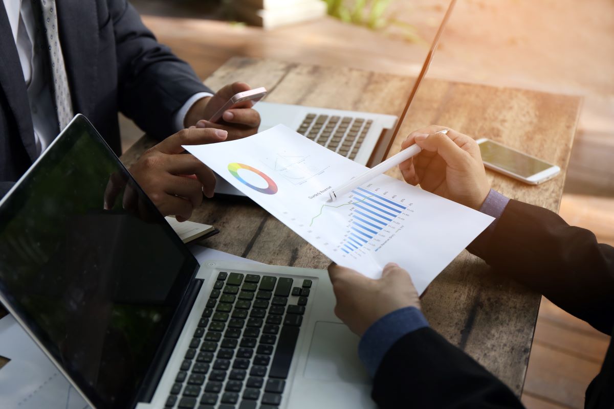 Using benchmarking to improve benefits plan